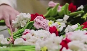 永不凋謝的冬奧禮物，幕后高手竟是這位上海退休阿姨