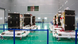 重塑鏈條降成本！民營(yíng)企業(yè)自主研發(fā)生產(chǎn)通信衛星的背后