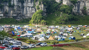 露營(yíng)火爆，潮流背后有哪些隱憂(yōu)？