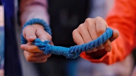 一根細繩，引出視障者奔跑的路