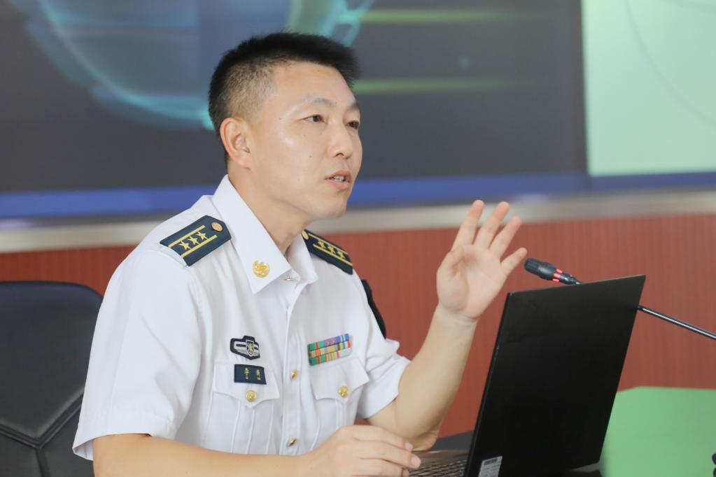 向著(zhù)&ldquo;主戰高地&rdquo;沖鋒&mdash;&mdash;記北部戰區聯(lián)指中心某保障隊副研究員李新