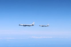 東部戰區接續開(kāi)展聯(lián)合演訓檢驗精確打擊能力