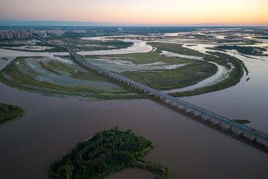 &ldquo;冰城&rdquo;濕地展畫(huà)卷