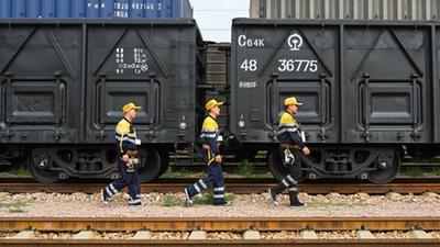 鐵路調車(chē)員：日行三萬(wàn)步 保電煤供應