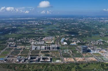 新華全媒+丨?？诮瓥|新區：防疫不放松 建設不停工