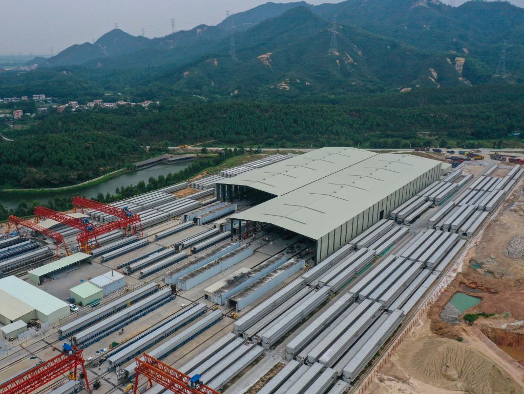 新華全媒+丨黃茅?？绾Ｍǖ琅_山段預制箱梁過(guò)千片