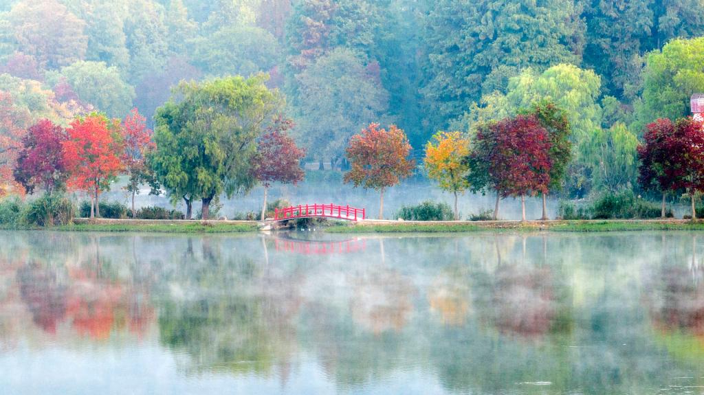 詩(shī)意中國&mdash;&mdash;秋色連波，波上寒煙翠