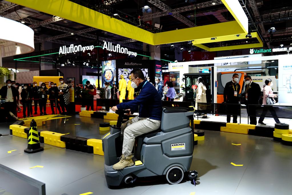 消費好物集聚進(jìn)博會(huì )消費品展區