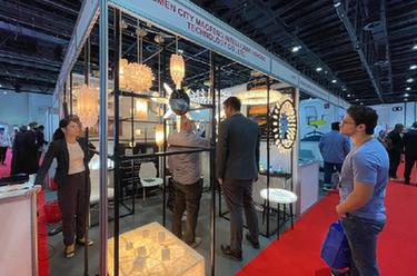 通訊：拓市場(chǎng)、尋商機&mdash;&mdash;中企&ldquo;出海&rdquo;阿聯(lián)酋拾獲訂單和信心