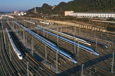 貴陽(yáng)：動(dòng)車(chē)&ldquo;體檢&rdquo;確保春運安全