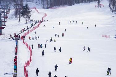 新華全媒+｜民宿預訂增長(cháng)16倍 接待游客超過(guò)千萬(wàn)&mdash;&mdash;吉林省推進(jìn)冰雪經(jīng)濟快速增長(cháng)