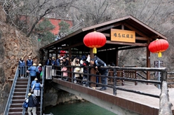 打卡紅色地標 歡度元宵佳節