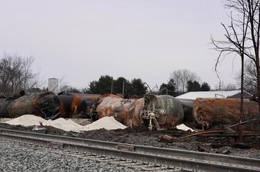 美國有毒化學(xué)品運載列車(chē)脫軌泄漏引發(fā)憂(yōu)慮
