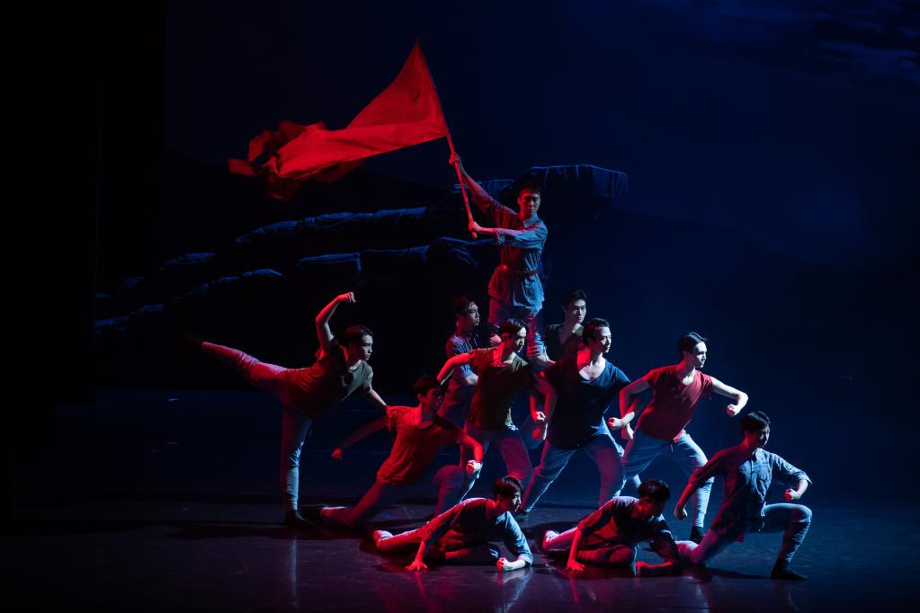 中央芭蕾舞團原創(chuàng  )芭蕾舞劇《沂蒙》在澳門(mén)上演