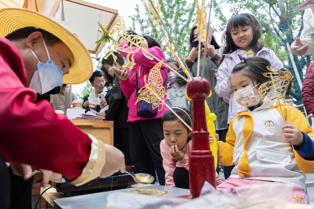 上海龍華廟會(huì )開(kāi)市