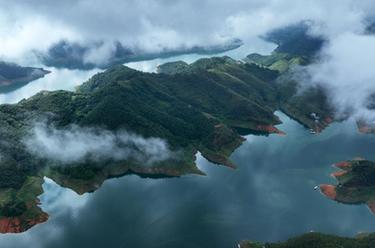 貴州黔西南：秀美風(fēng)光&ldquo;醉&rdquo;游人
