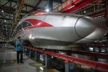 &ldquo;動(dòng)車(chē)醫生&rdquo;馬耀鋒：擰緊心中的&ldquo;螺絲釘&rdquo;