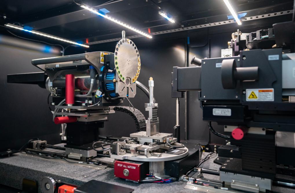 新華全媒+丨拍張CT，看一下5億多年前的化石長(cháng)啥樣！