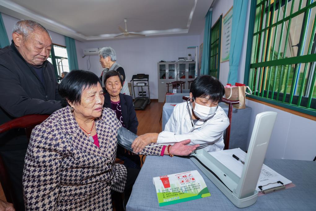 浙江諸暨：推進(jìn)鄉鎮&ldquo;樂(lè )齡中心&rdquo;建設 提升養老服務(wù)水平