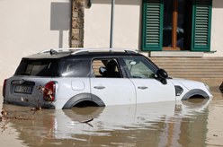意大利遭風(fēng)暴&ldquo;夏蘭&rdquo;襲擊 至少5人遇難