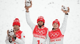 冬奧會(huì )頒獎：冠軍來(lái)了，誒，怎么又來(lái)了？