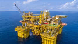 我們的新時(shí)代丨開(kāi)發(fā)藍海的巨人：探訪(fǎng)&ldquo;深海一號&rdquo;能源站