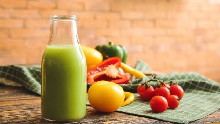 榨蔬菜汁喝，比吃蔬菜更健康更方便？