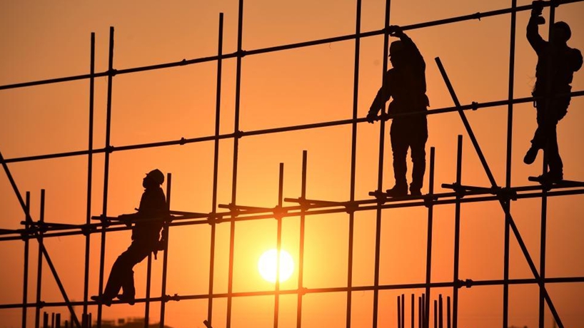 學(xué)習快評丨&ldquo;五個(gè)必由之路&rdquo;：新時(shí)代奮斗的重要經(jīng)驗