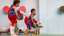 必須流汗！會(huì )打比賽！我國中小學(xué)體育課今秋大變樣