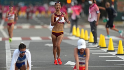 她們，是媽媽?zhuān)彩琴悎?chǎng)上的王者！