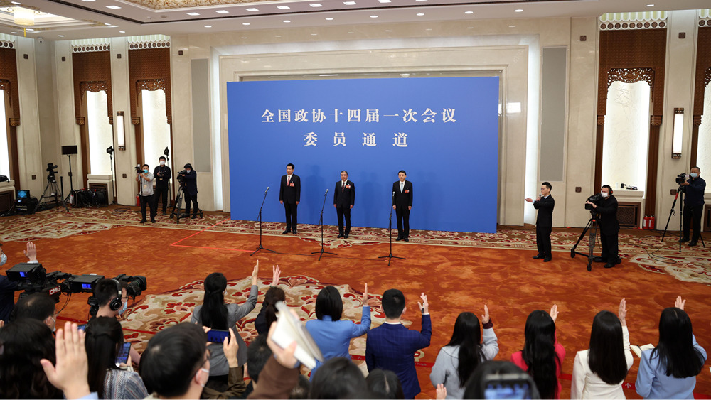 全國政協(xié)十四屆一次會(huì )議第二場(chǎng)&ldquo;委員通道&rdquo;集體采訪(fǎng)活動(dòng)