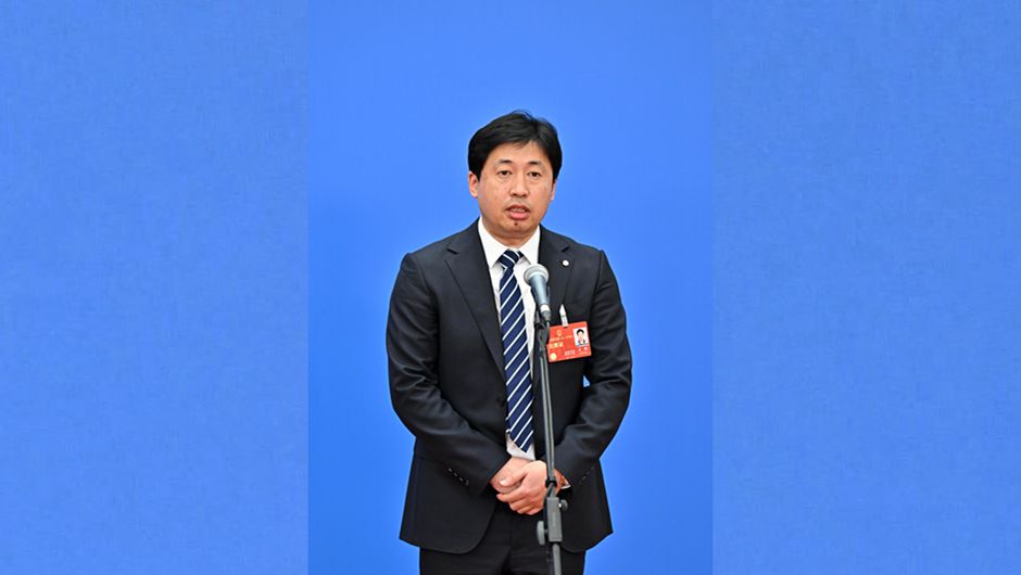 全國人大代表姜鵬接受媒體采訪(fǎng)