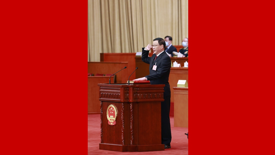 最高人民檢察院檢察長(cháng)應勇進(jìn)行憲法宣誓