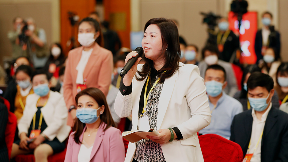 香港紫荊雜志記者提問(wèn)