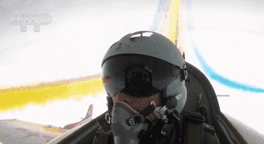 珠海航展即將開(kāi)幕：第一視角感受&ldquo;紅鷹&rdquo;空中飛行